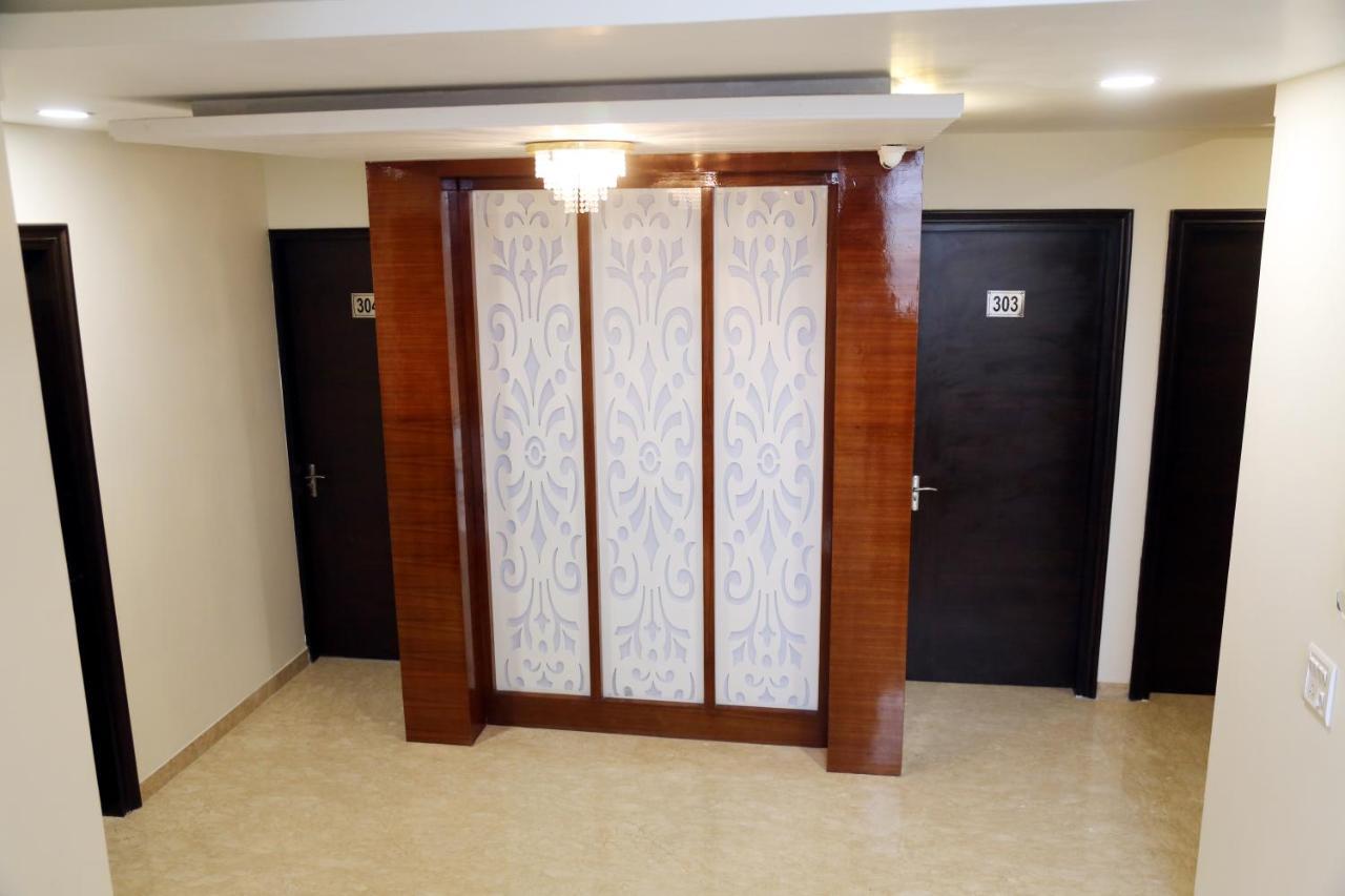 Awadh Inn Noida Eksteriør bilde